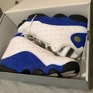 Jordan Retro 13 Hyper Royals
Men size 12